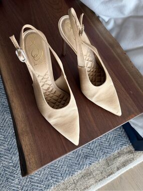 Sam Edelman Nude/Beige Pointed-Toe Slingback Heels us 8